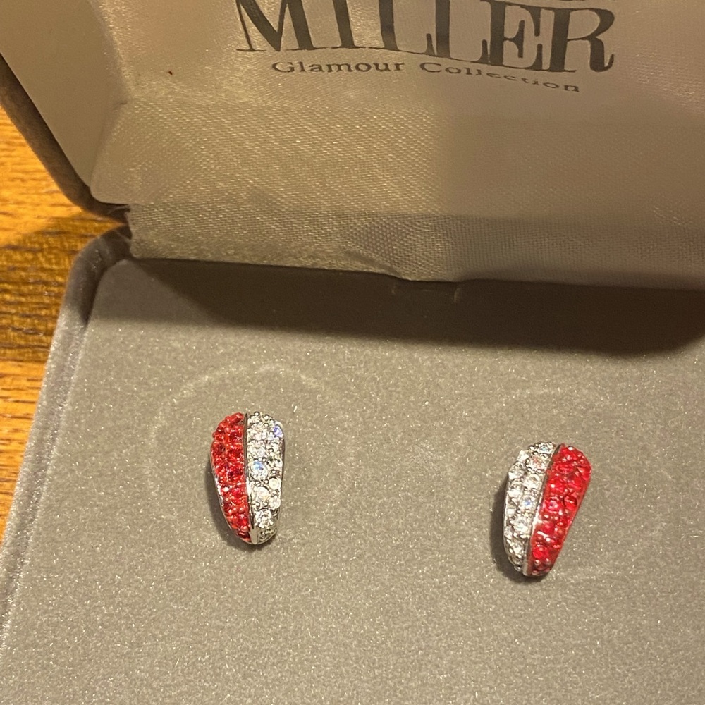 Nolan Miller red and white semi hoop earrings with box